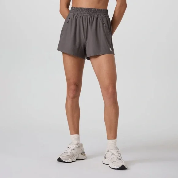 NWT Vuori Women's Dash Short 2.0 in Chia M - Picture 3 of 8